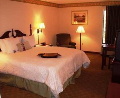 Hampton Inn Valdosta/Lake Park Area - image 4