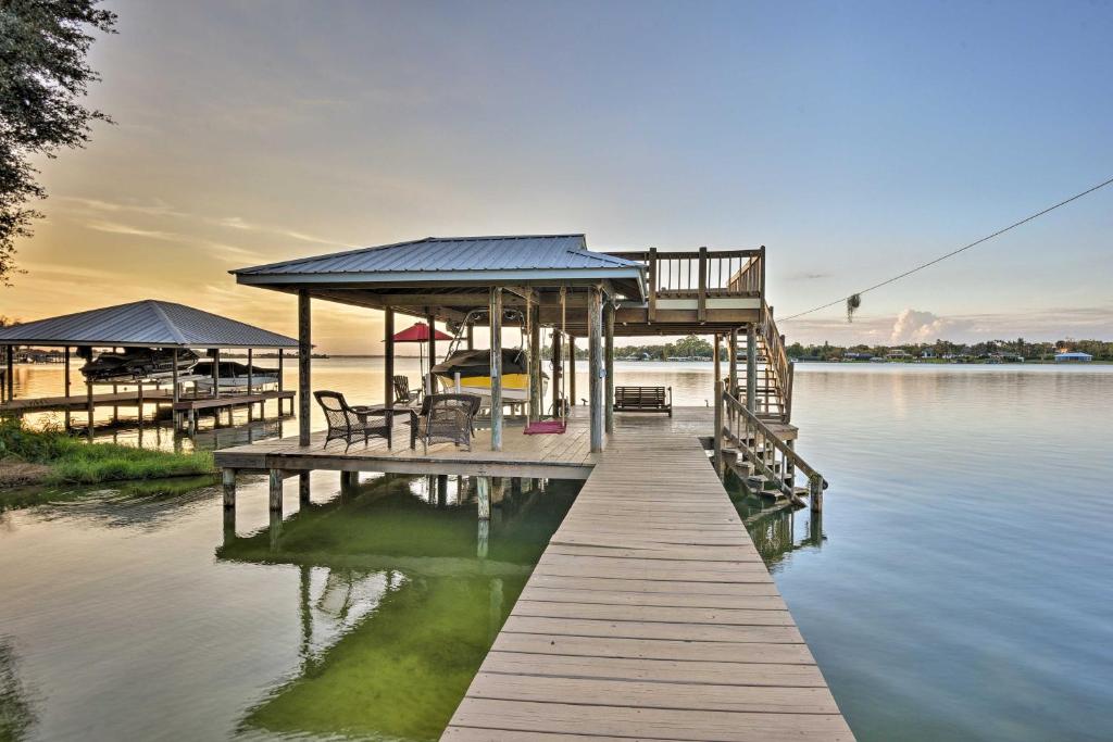 Waterfront Lake Placid Cottage with Private Boat Dock - image 4