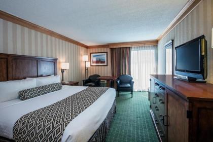 Crowne Plaza Lake Placid an IHG Hotel - image 17