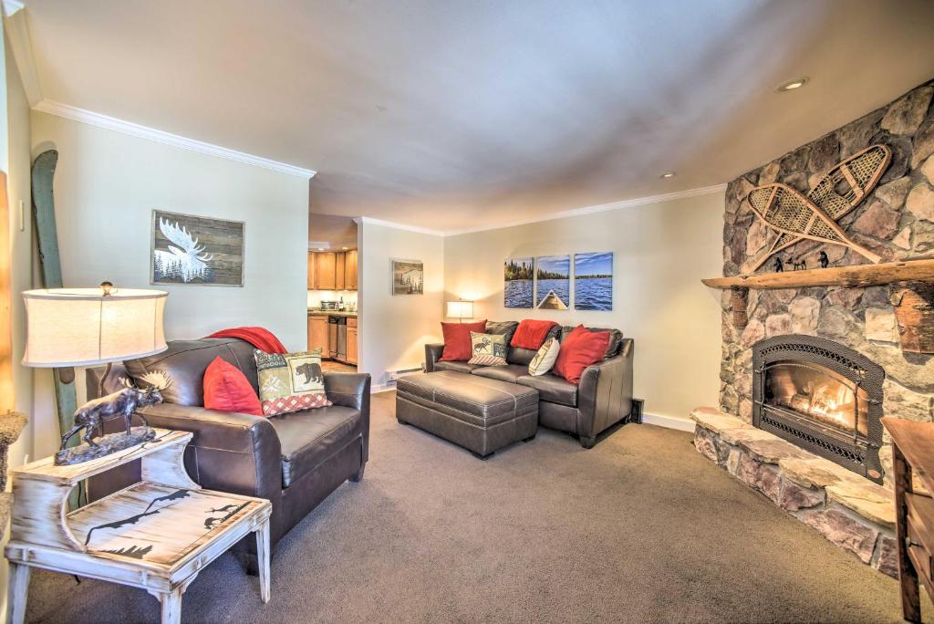 Cozy Condo by Mirror Lake and 1 Block to Dtwn! - main image