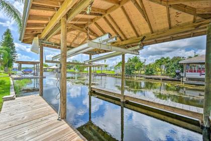 Waterfront Lake Placid Escape with Dock and Lanai Lake Placid