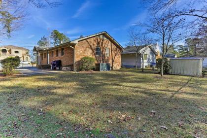 House with Fenced Yard and Shared Pier on Lake Waccamaw - image 11