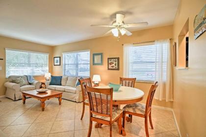 Charming 2BR Lake Worth Condo Steps from the Water - image 4