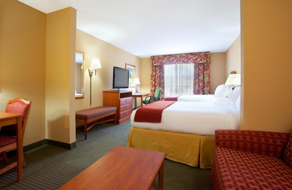 Holiday Inn Express Hotel & Suites Lake Zurich-Barrington an IHG Hotel - image 6