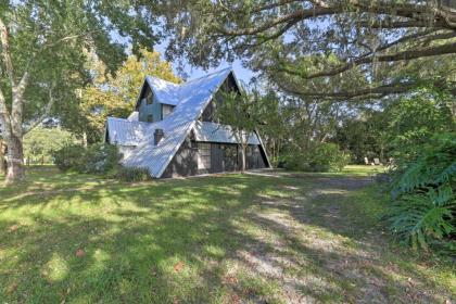 Chic A Frame Escape with Fire Pit On Private Property Lakeland