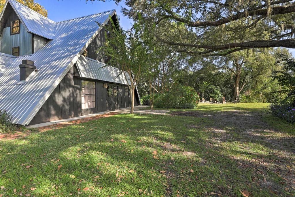 Chic A-Frame Escape with Fire Pit On Private Property - image 6