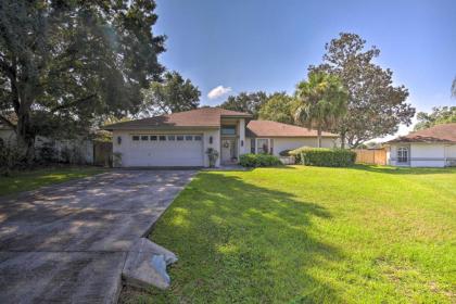 1-Story Home with Yard Less Than 7Mi to Downtown Lakeland