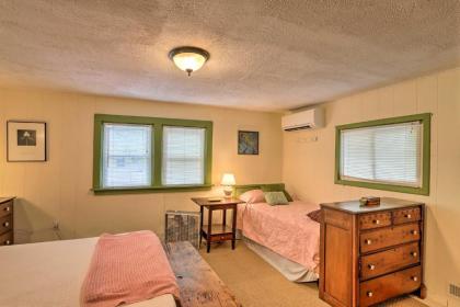 Spacious Lakeside Cottage - 2 Miles to Marblehead! - image 12