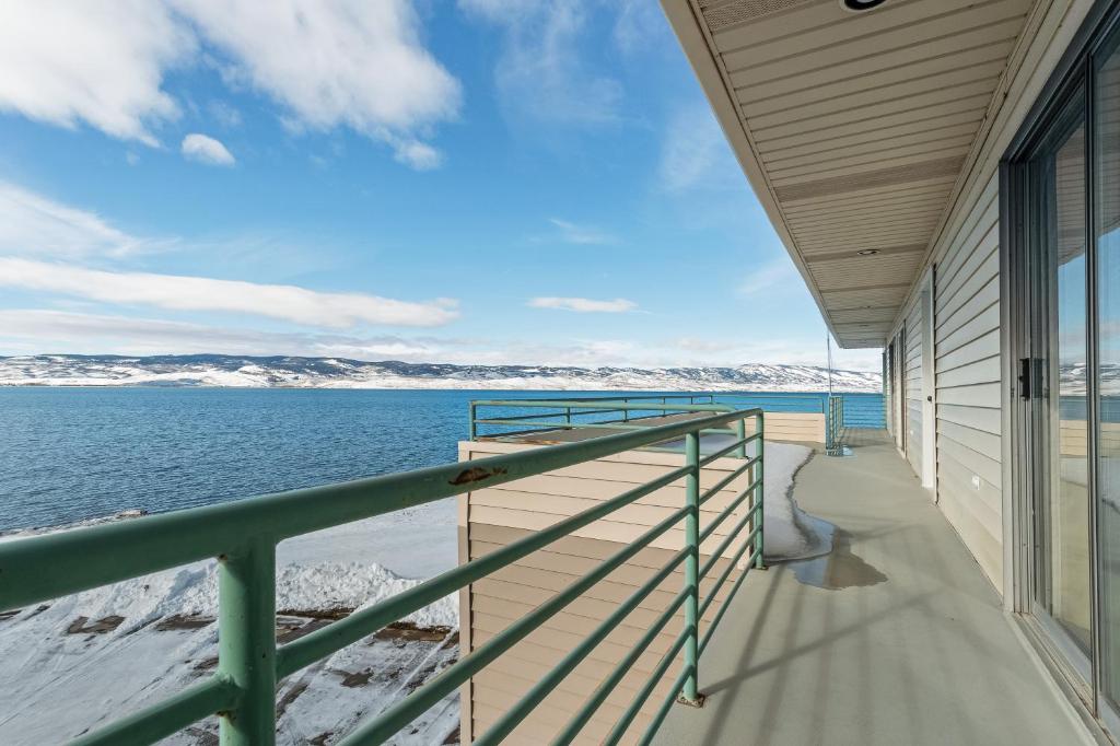 Smart Bear Lake Estates Getaway - main image