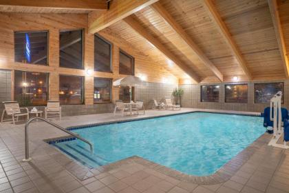 Baymont by Wyndham Lakeville - image 14