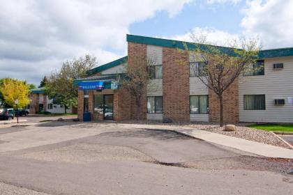 Motel 6-Lakeville MN - South - Lakeville - image 1