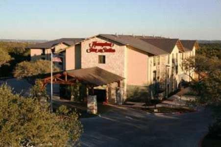 Hampton Inn and Suites Austin - Lakeway - main image