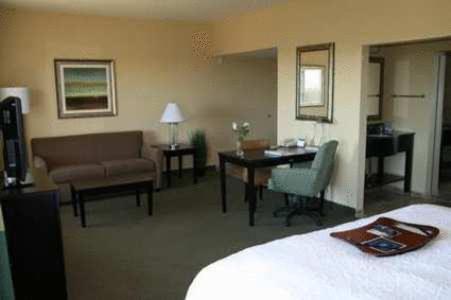 Hampton Inn and Suites Austin - Lakeway - image 5