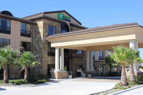 Holiday Inn Express Lakeway - main image