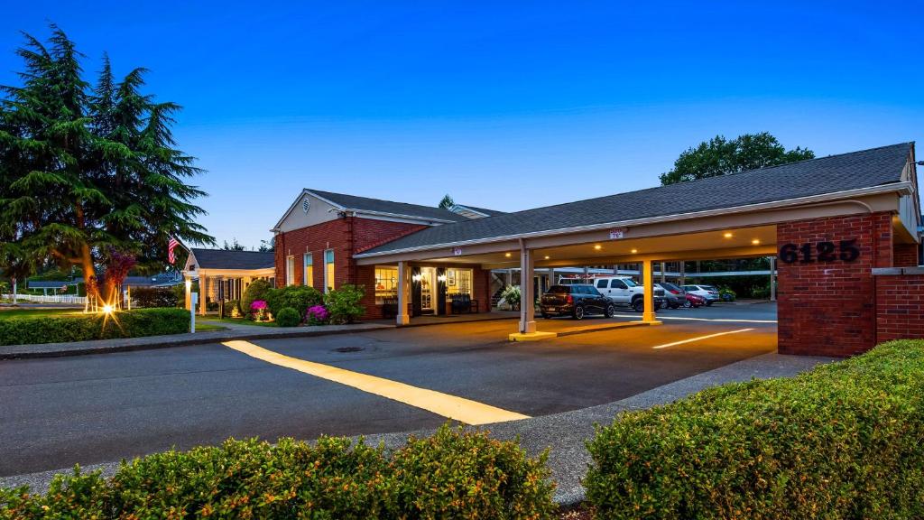 Best Western Lakewood - main image