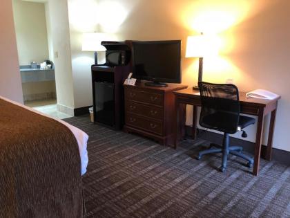 Best Western Lakewood - image 11