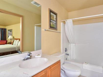 Americas Best Value Inn Lakewood Tacoma S - image 10