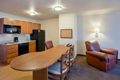 Candlewood Suites Lakewood an IHG Hotel - image 12