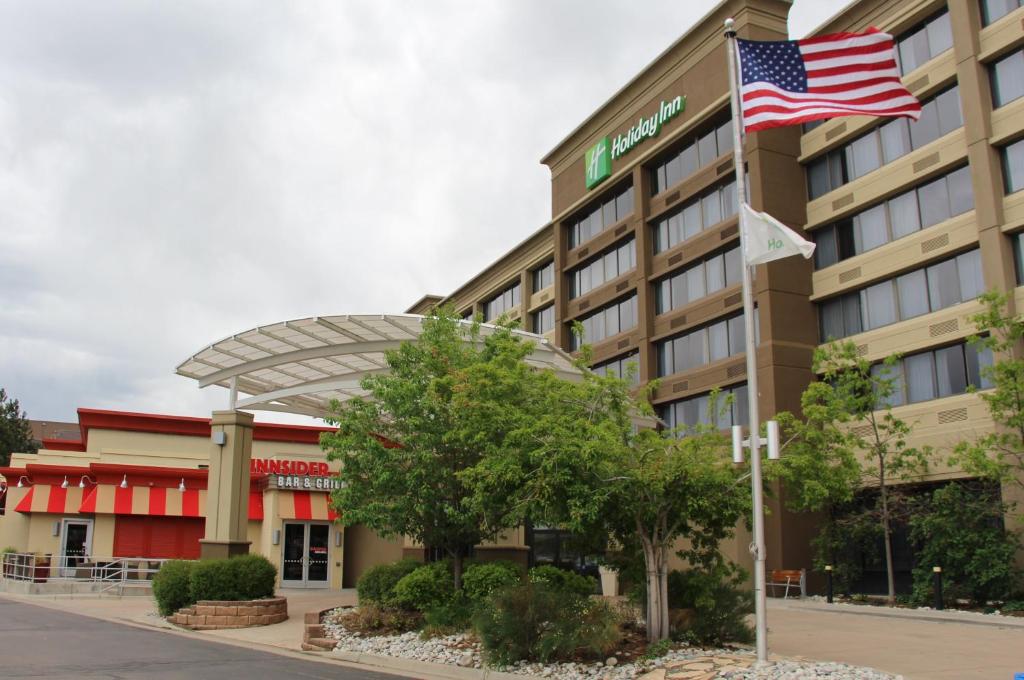 Holiday Inn Denver Lakewood an IHG Hotel - main image