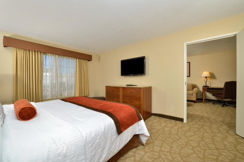 Best Western Denver Southwest - image 6