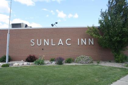 Sunlac Inn Lakota - image 9