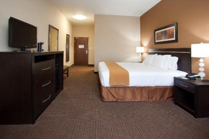 Holiday Inn Express Hotel & Suites Lamar - image 6