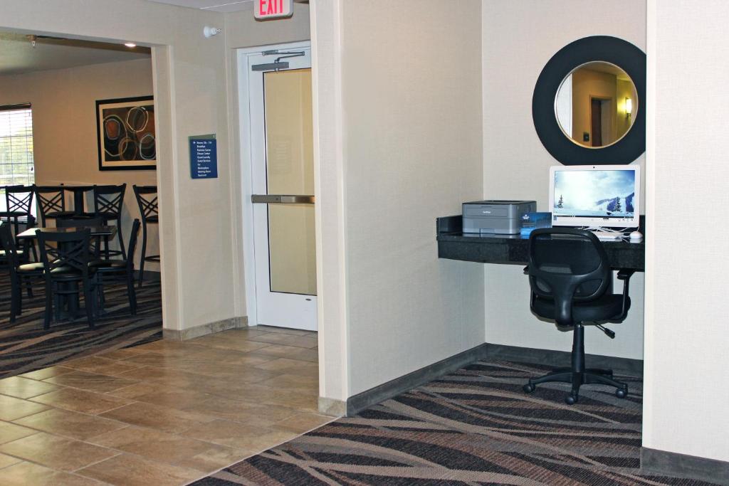 Cobblestone Inn & Suites - Lamoni - image 3