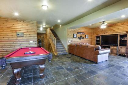 Luxury Lakefront Chalet Resort 2 Pools FREE Amenities Dock Kayaks Waterslide - image 14