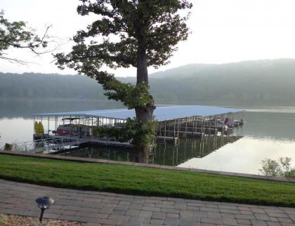 Chalets Resort Lakefront Cottage Free Amenities Amazing views Kayaks 2 Pools - image 3