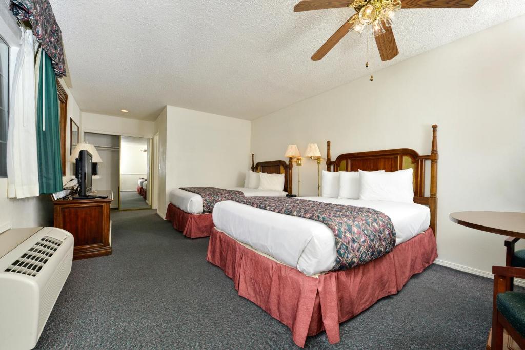 Americas Best Value Inn & Suites - Lancaster - image 3