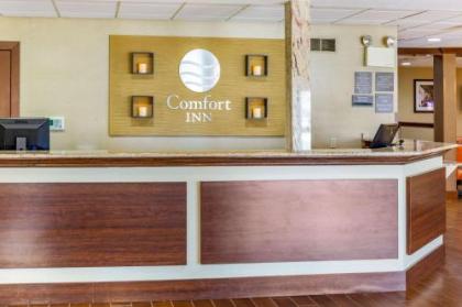 Comfort Inn Lancaster at Rockvale - image 2