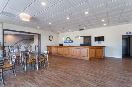 Days Inn  Suites by Wyndham Lancaster Amish Country Lancaster