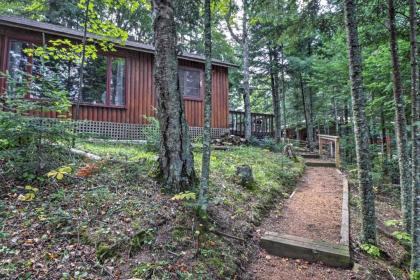 Land O Lakes Hideaway with Boat Dock and Lake Views! - image 6