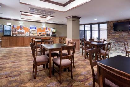 Holiday Inn Express Hotel & Suites Lander an IHG Hotel - image 7