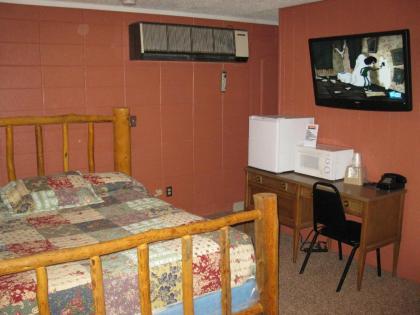 Frontier Lodge - image 4