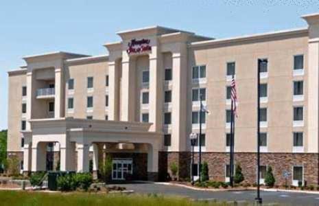 Hampton Inn & Suites Lanett/West Point - image 2