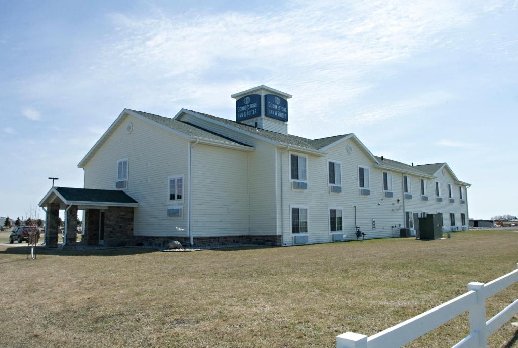 Cobblestone Inn & Suites - Langdon - main image