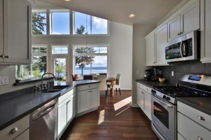 254 - Langley by the Sea - Panoramic Vista - image 8