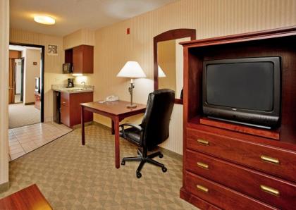 Holiday Inn Express & Suites Lansing-Leavenworth an IHG Hotel - image 14