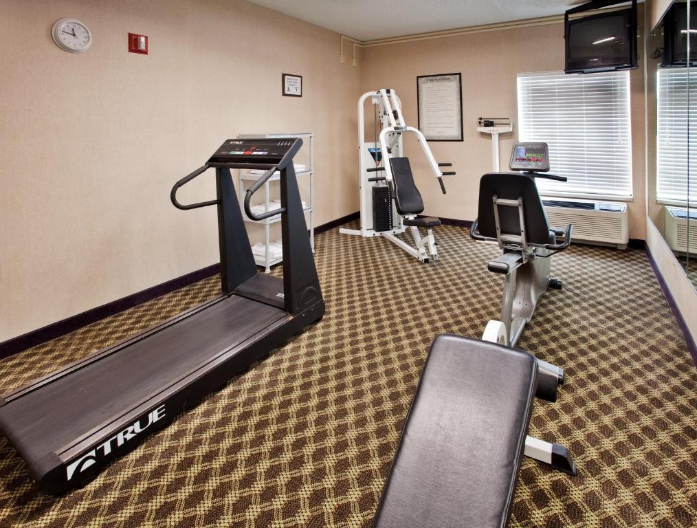 Holiday Inn Express & Suites Lansing-Leavenworth an IHG Hotel - image 7