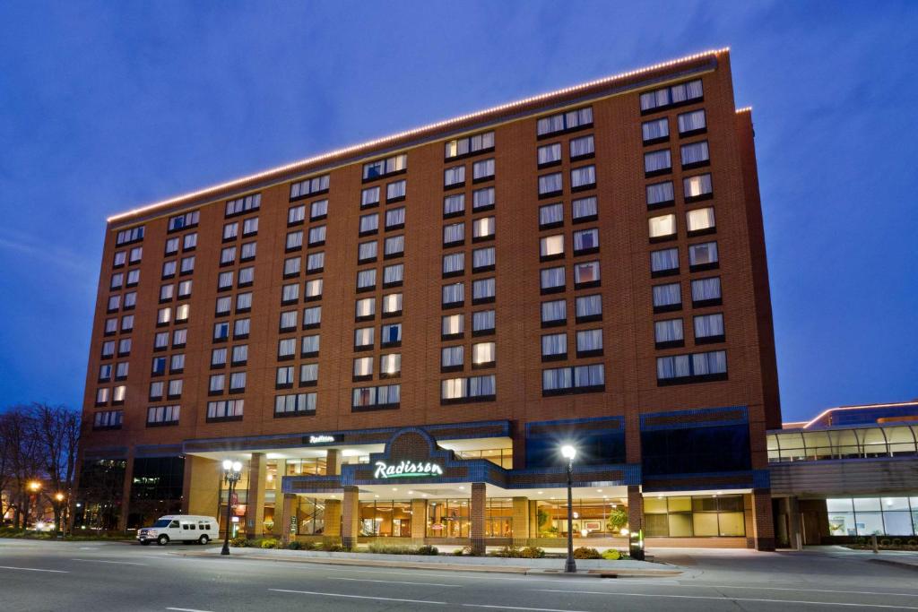 Radisson Hotel Lansing at the Capitol - main image