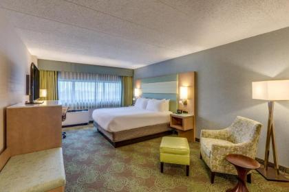 Crowne Plaza Lansing West an IHG Hotel - image 3