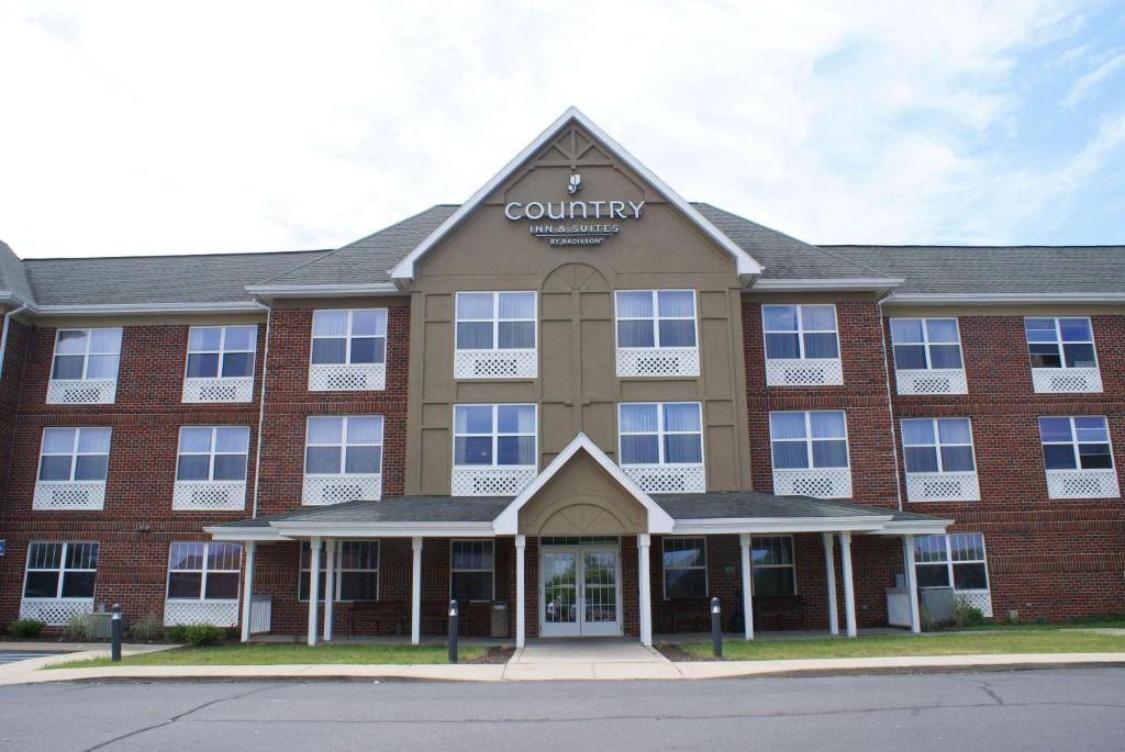 Country Inn & Suites by Radisson Lansing MI - main image