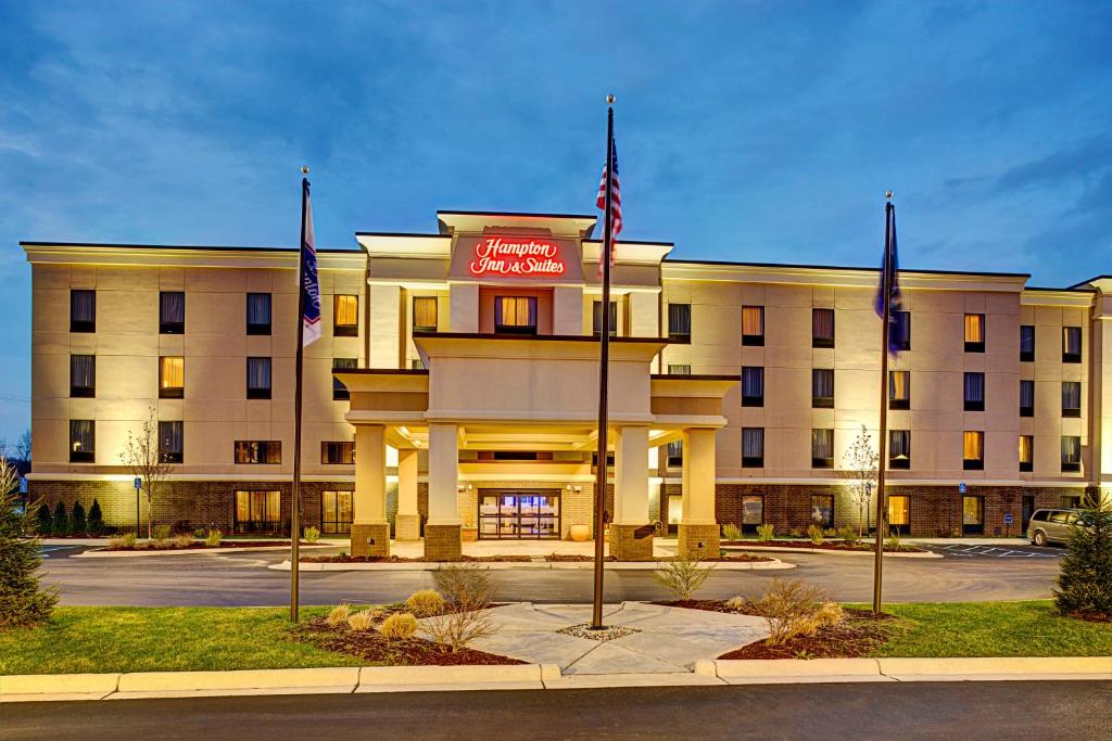 Hampton Inn & Suites Lansing West - main image