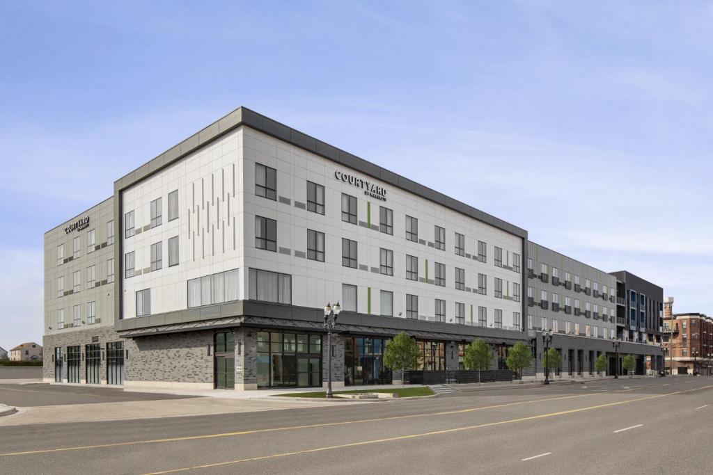 Courtyard by Marriott Lansing Downtown - main image