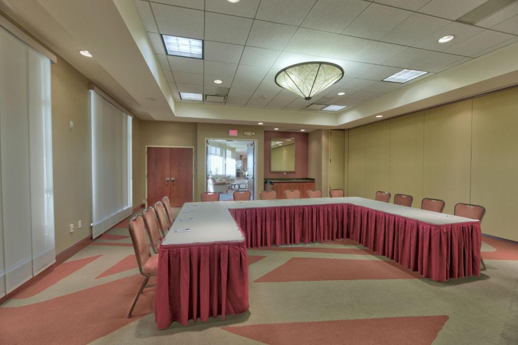 Hilton Garden Inn Laramie - image 5