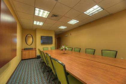 Fairfield Inn and Suites by Marriott Laramie - image 4