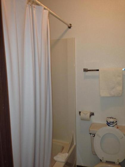 Americas Best Value Inn Laramie - image 2