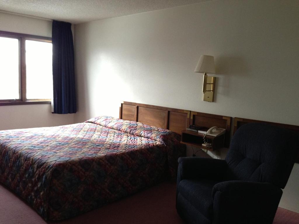 Americas Best Value Inn Laramie - image 4