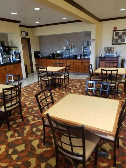 Best Western Laramie Inn & Suites - image 3